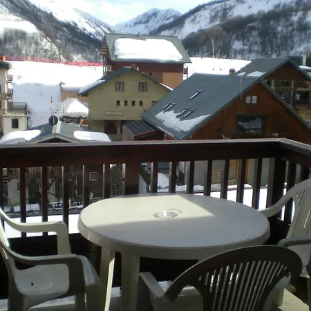 Aparthotel Residence Odalys L'Ouillon 2*